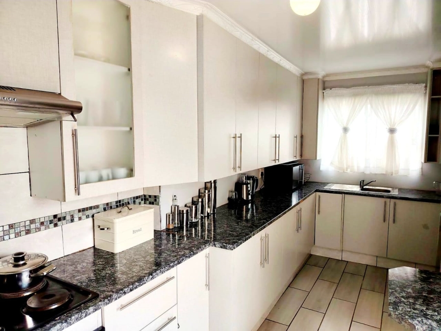 3 Bedroom Property for Sale in Amalinda Eastern Cape